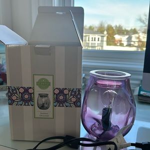 Brand New never used Scentsy Bubbled Ultraviolet